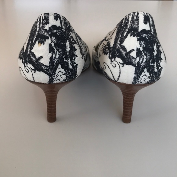 Christian Lacroix kitten heels 37.5 toile de jouy - Picture 3 of 8